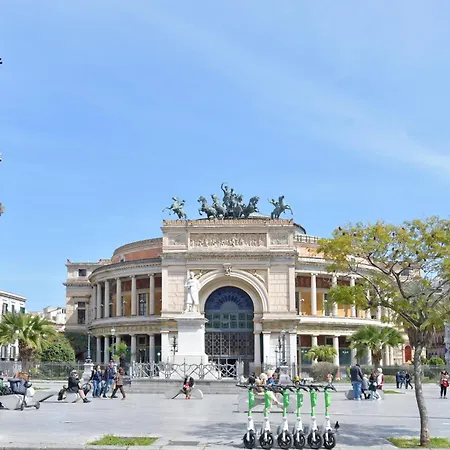 Daire Sabatino Piazza Castelnuovo - Politeama *