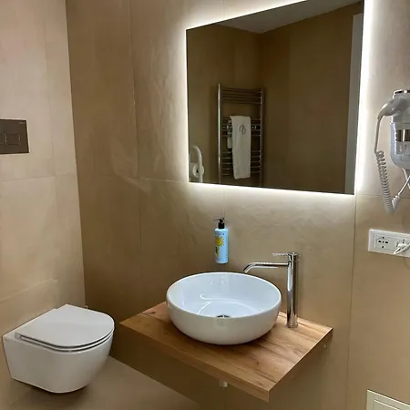 Sabatino Piazza Castelnuovo - Politeama * باليرمو